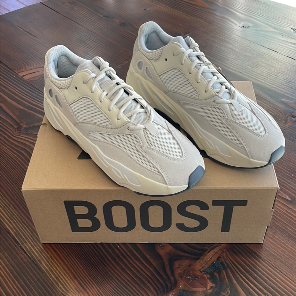 Yeezy Boost 700 Analog size 13